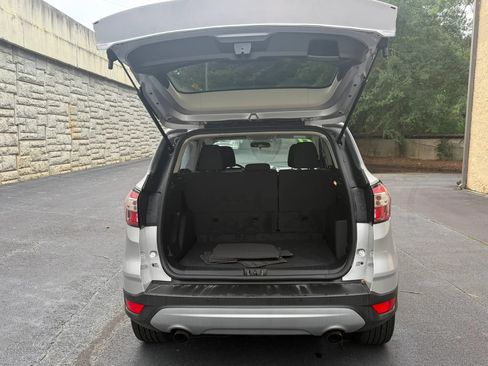 Used 2017 Ford Escape SE w/ Equipment Group 201A AWD/4WD image 30