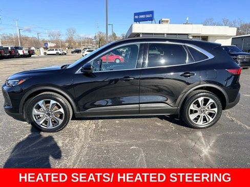 Used 2024 Ford Escape Platinum AWD/4WD image 2