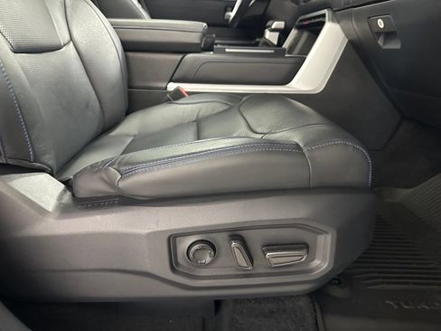 Used 2025 Toyota Tundra Platinum AWD/4WD image 63