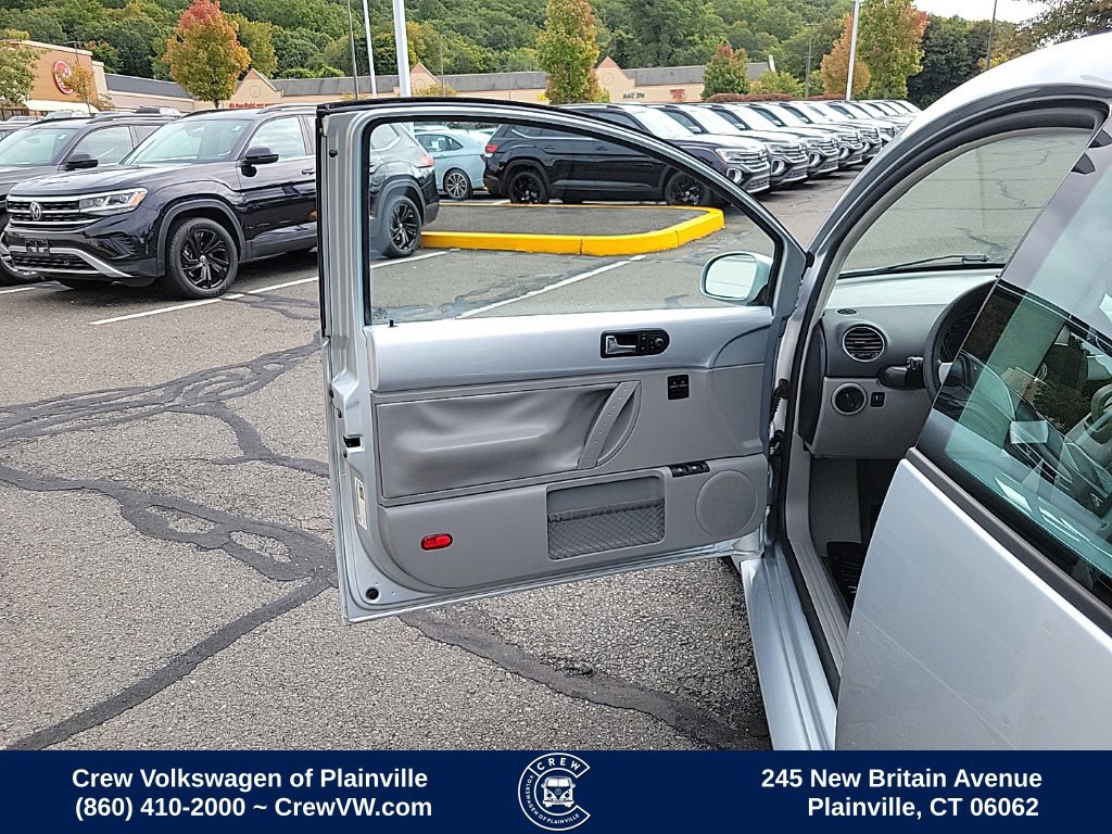 Used 2008 Volkswagen Beetle S FWD image 42