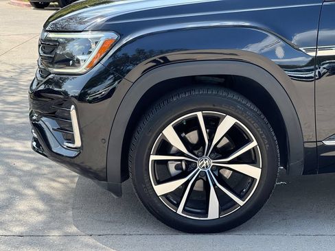 Used 2025 Volkswagen Atlas SEL Premium R-Line AWD/4WD image 24
