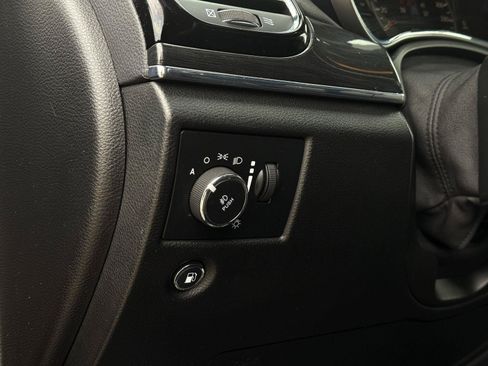 Used 2021 Jeep Grand Cherokee Trailhawk w/ Premium Lighting Group AWD/4WD image 13