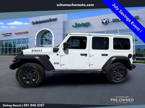 Used 2023 Jeep Wrangler Unlimited w/ Cold Weather Group AWD/4WD image 4