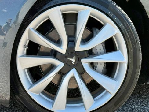 Used 2018 Tesla Model 3 Long Range AWD/4WD image 14