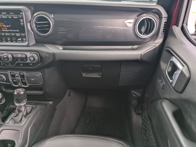 Used 2021 Jeep Wrangler Unlimited Sahara AWD/4WD image 15