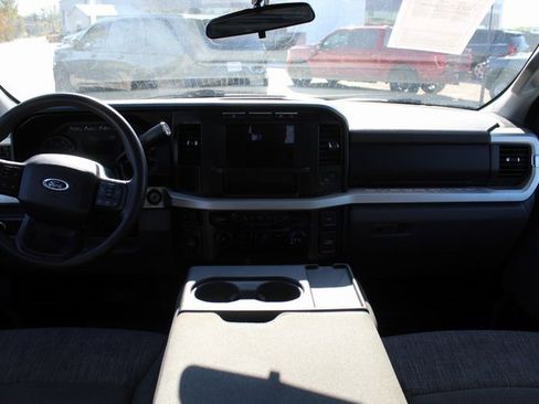 Used 2024 Ford F250 XLT w/ FX4 Off-Road Package image 17