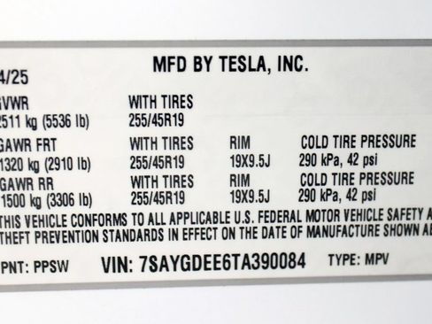Used 2026 Tesla Model Y Long Range AWD/4WD image 42