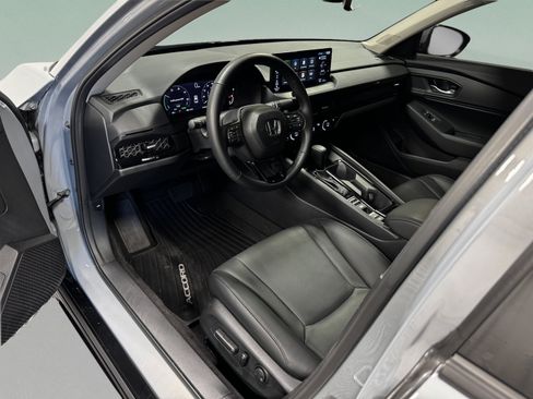 Used 2025 Honda Accord EX-L image 9