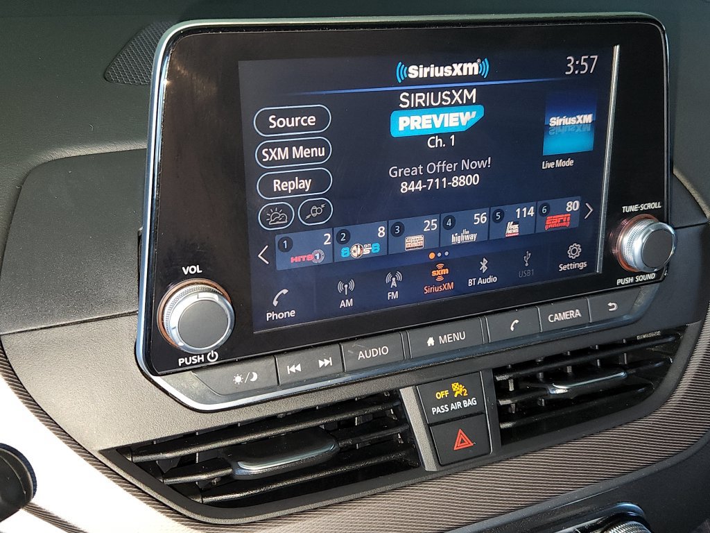 Used 2024 Nissan Altima 2.5 SR FWD image 18