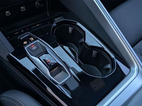 Used 2025 Audi SQ5 Premium Plus image 14