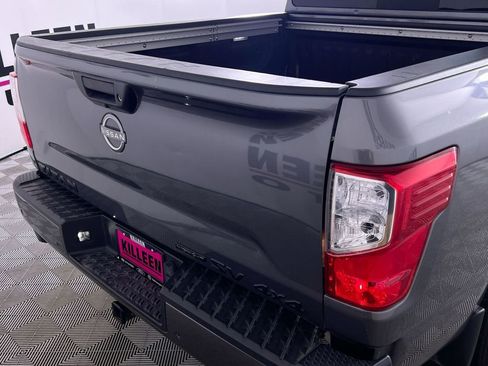 Used 2023 Nissan Titan SV w/ SV Convenience Package image 27