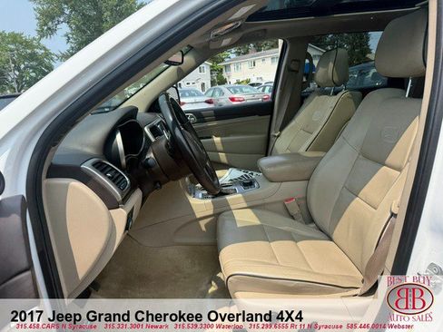 Used 2017 Jeep Grand Cherokee Overland w/ Jeep Active Safety Group AWD/4WD image 10