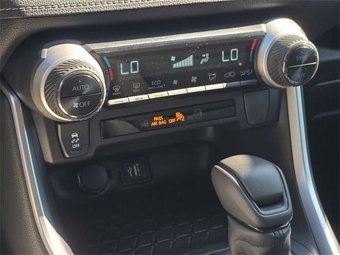 Certified 2025 Toyota RAV4 LE image 21