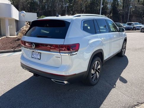 New 2026 Volkswagen Atlas SEL image 3
