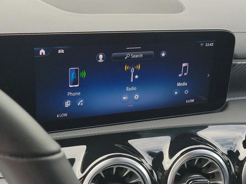 Certified 2026 Mercedes-Benz CLA 250 image 7