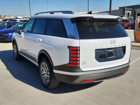 New 2026 Hyundai Palisade SEL image 3