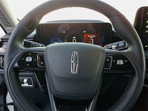 New 2026 Lincoln Aviator AWD image 15