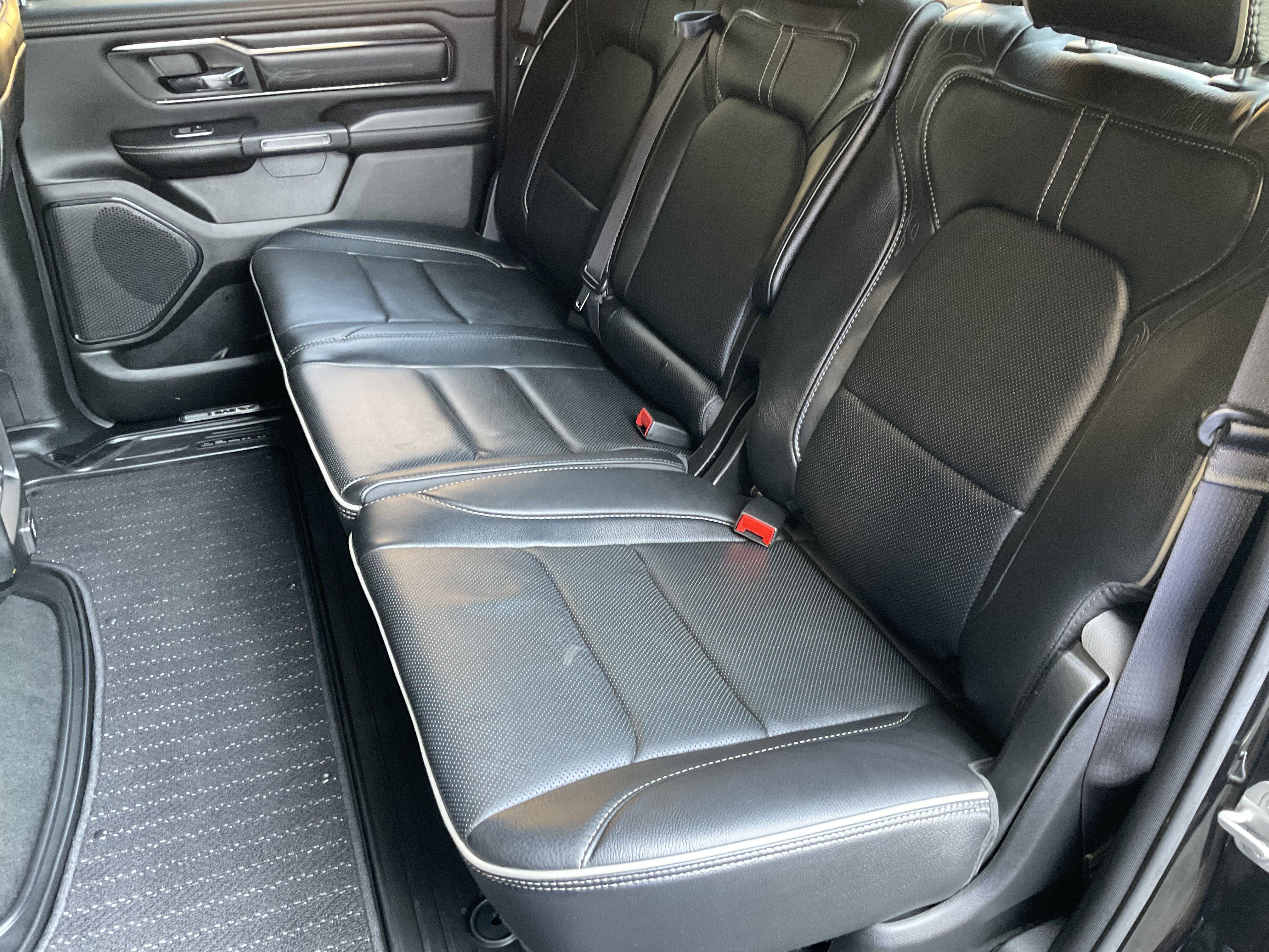 Used 2023 RAM 1500 Limited w/ Body-Colour Bumper Group AWD/4WD image 38