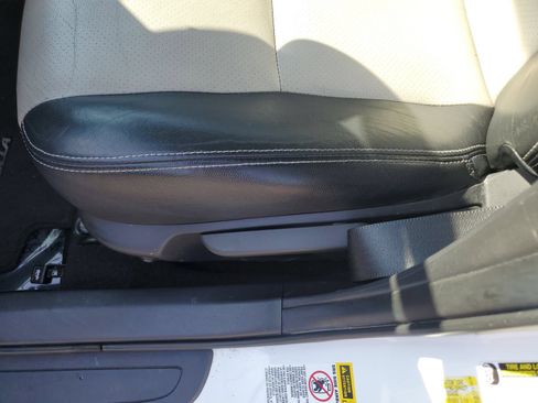 Used 2012 Toyota Corolla S FWD image 18