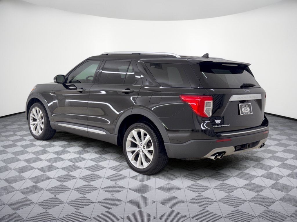 Used 2022 Ford Explorer Platinum w/ Equipment Group 601A AWD/4WD image 3