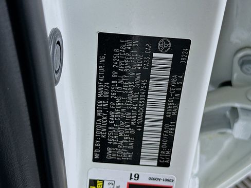 Used 2025 Toyota Camry LE FWD image 12