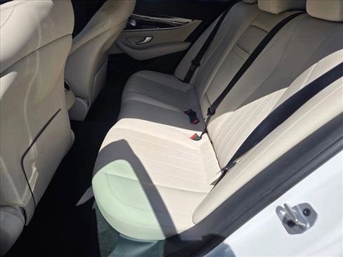 Used 2020 Mercedes-Benz E 350 Sedan image 18