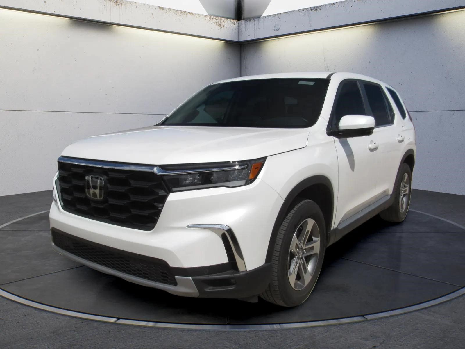 Used 2024 Honda Pilot EX-L image 1
