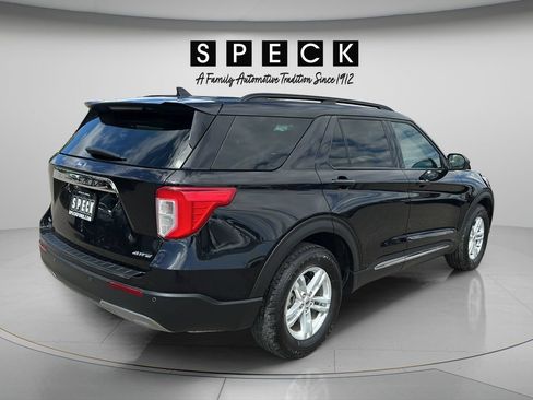 Used 2024 Ford Explorer XLT w/ Equipment Group 202A AWD/4WD image 5
