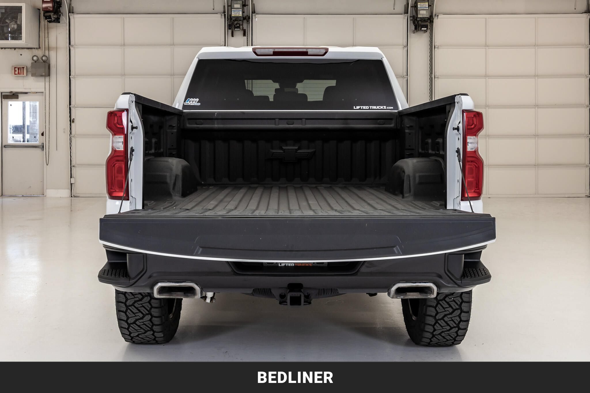 Used 2024 Chevrolet Silverado 1500 LT Trail Boss w/ Protection Package AWD/4WD image 9