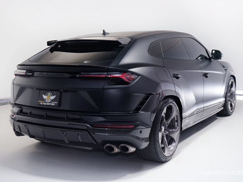 Used 2023 Lamborghini Urus Performante AWD/4WD image 6