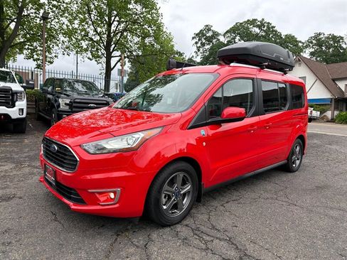Used 2022 Ford Transit Connect Titanium w/ Trailer Tow Package FWD image 2