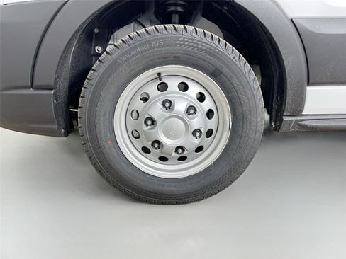 New 2026 Ford Transit 250 148 Medium Roof Extended AWD image 28