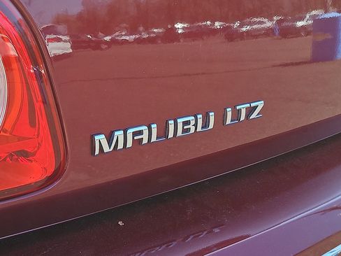 Used 2011 Chevrolet Malibu LTZ w/ HFV6 Engine Package image 30