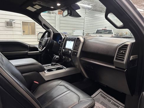 Used 2017 Ford F150 Platinum w/ Equipment Group 701A Luxury image 27