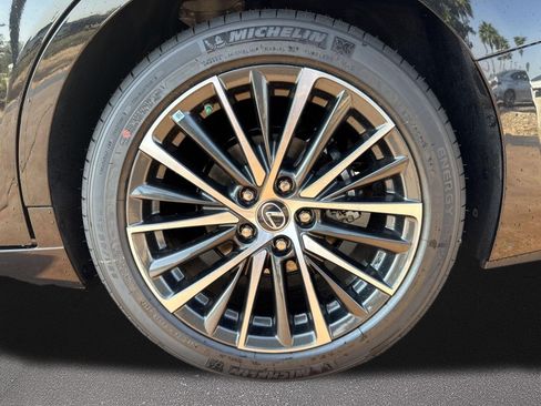 New 2025 Lexus ES 350 w/ Premium Package image 7