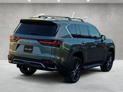 Used 2022 Lexus LX 600 F Sport w/ Accessory Package (Z1) AWD/4WD image 16