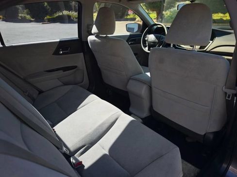 Used 2013 Honda Accord LX image 36