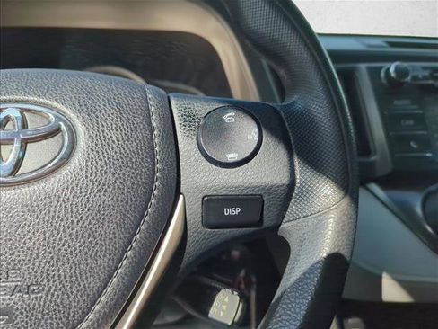 Used 2014 Toyota RAV4 LE FWD image 19