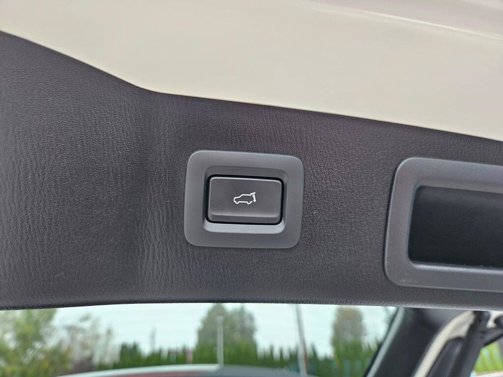 Certified 2025 MAZDA CX-5 Signature AWD/4WD image 12