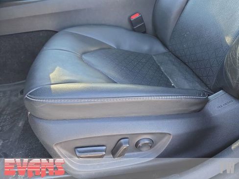 Used 2020 Toyota Camry XSE image 20