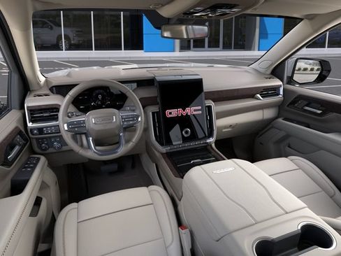 Used 2026 GMC Yukon Denali w/ Sun & Power Step Package AWD/4WD image 15