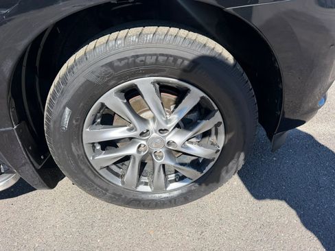 Used 2014 INFINITI QX60 AWD w/ Premium Plus Package image 6