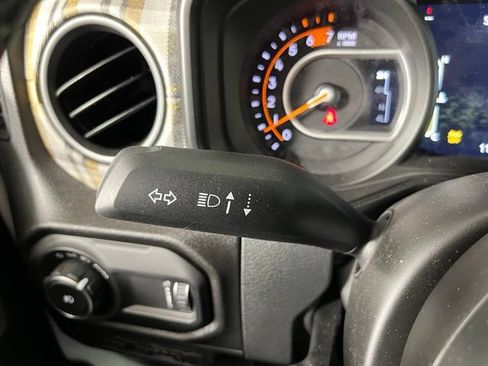 Used 2026 Jeep Wrangler Unlimited Sport AWD/4WD image 23