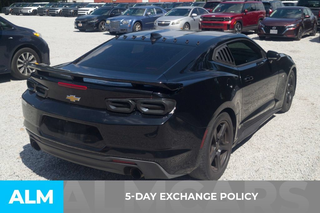 Used 2021 Chevrolet Camaro LT RWD image 3