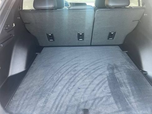 Used 2025 Chevrolet Equinox EV LT FWD image 17