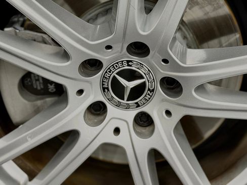 Used 2026 Mercedes-Benz GLC 300 image 18