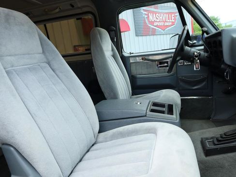 Used 1990 Chevrolet Blazer 4WD image 12