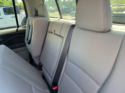 Used 2017 Honda Ridgeline RTL-E image 12