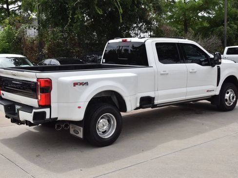 Used 2026 Ford F350 Platinum AWD/4WD image 7