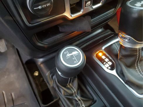 Used 2021 Jeep Wrangler Unlimited Sahara w/ Cold Weather Group image 20